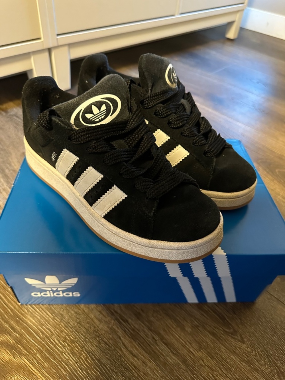 Adidas Campus junior size 6